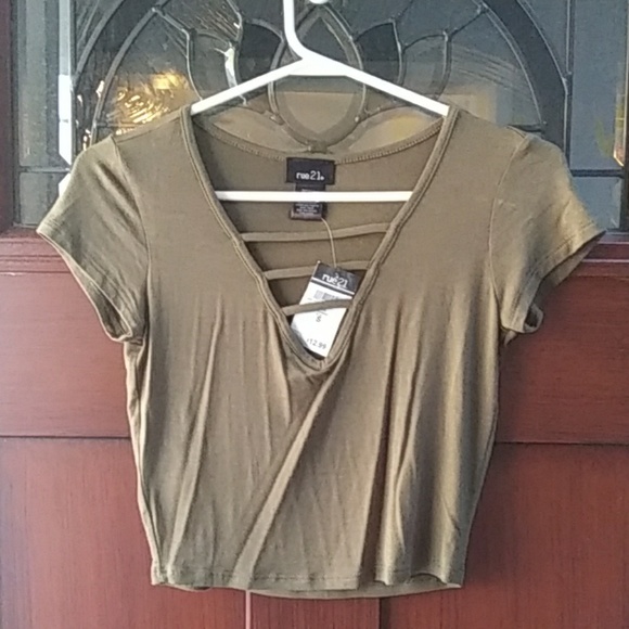 Crop Top - Picture 1 of 2